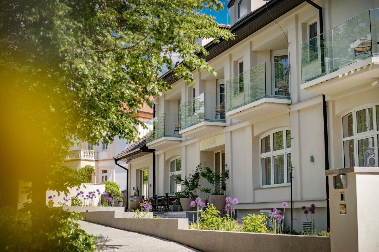 Hotel U Kaplicky Písek Exteriör bild